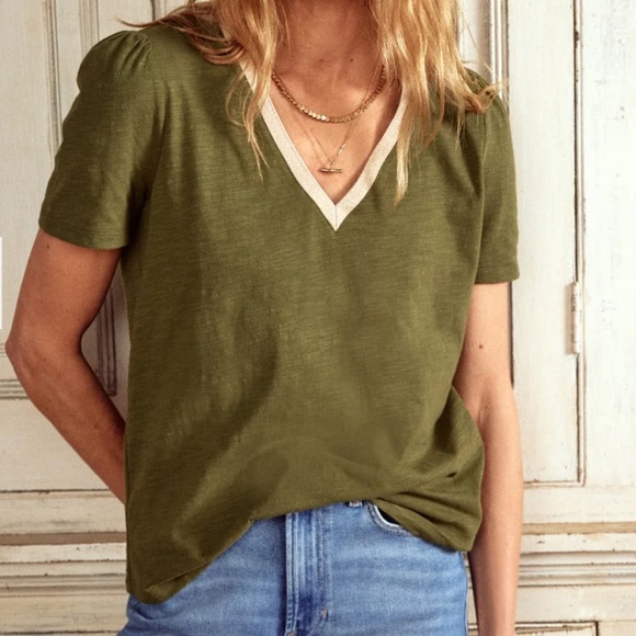 Boden Metallic Trim V Neck T-shirt - Picture 3 of 9